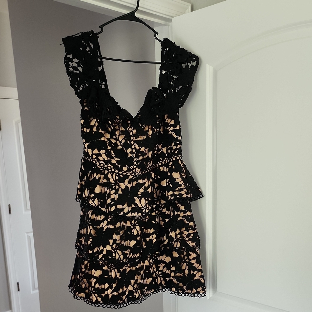 NWT!! City Chic Women's Plus Size Lace Glamour Midi Dress in black.